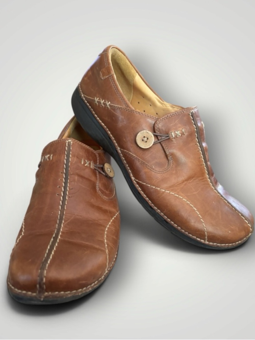 Clarks Unstructured Caramel Leather Un-Loop Slip On Confort Loafer Size 9.5 Wide